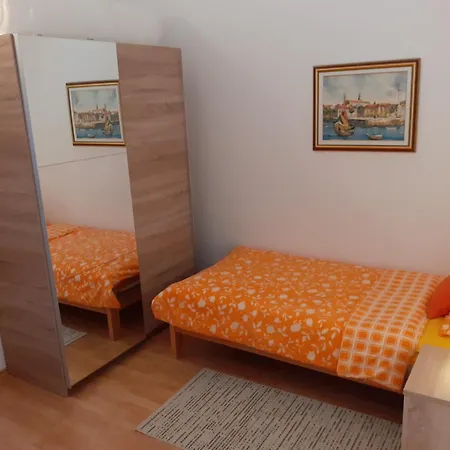 Apartmán Lora *
