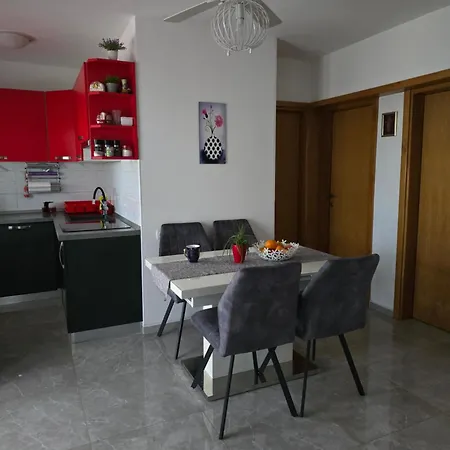 Apartmán Lora Vir