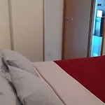 Lora شقة
