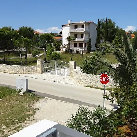 Apartmán Lora *