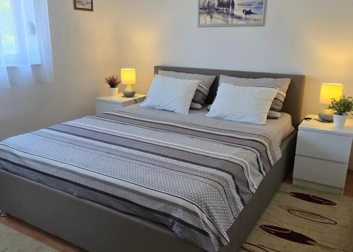 Lora Apartamento Vir